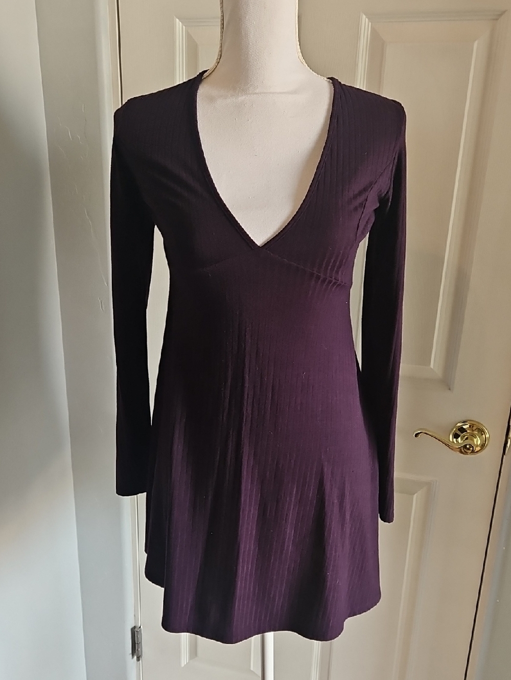 Forever 21 Plum Ribbed V-Neck Long Sleeve Dress - Size Medium